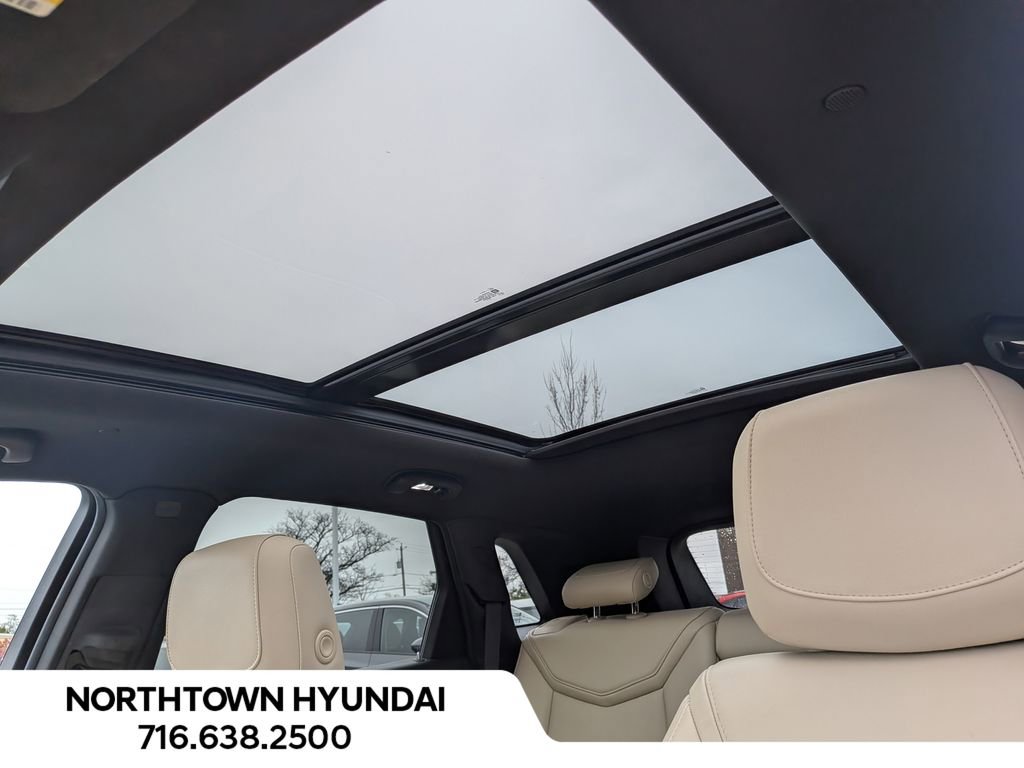 Used 2018 Cadillac XT5 Luxury w/ Driver Awareness Package AWD/4WD image 10