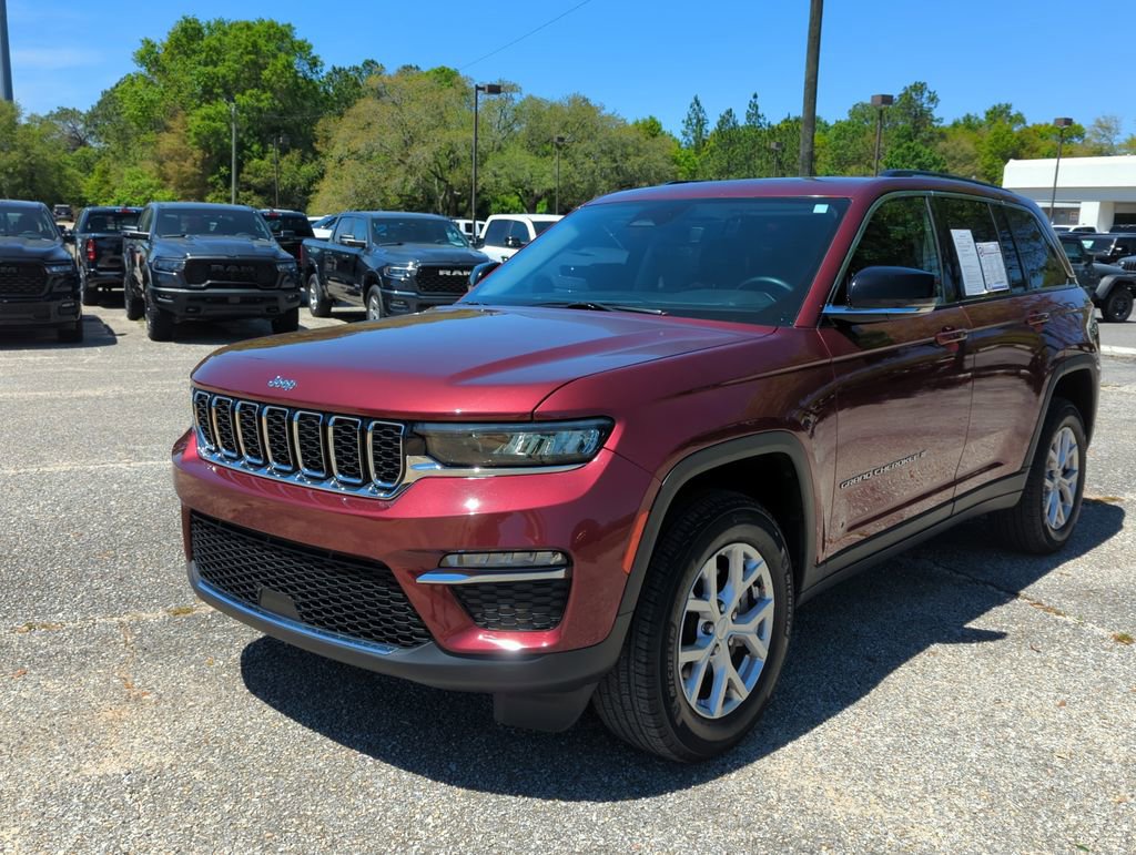 Used 2022 Jeep Grand Cherokee Limited image 9