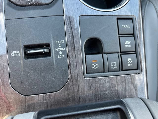 Used 2023 Toyota Highlander Platinum AWD/4WD image 24