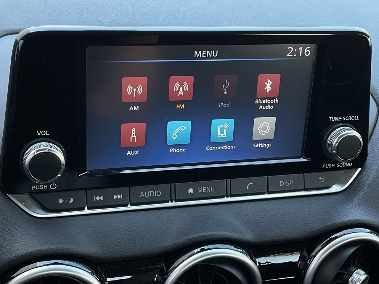 Used 2025 Nissan Sentra S image 28