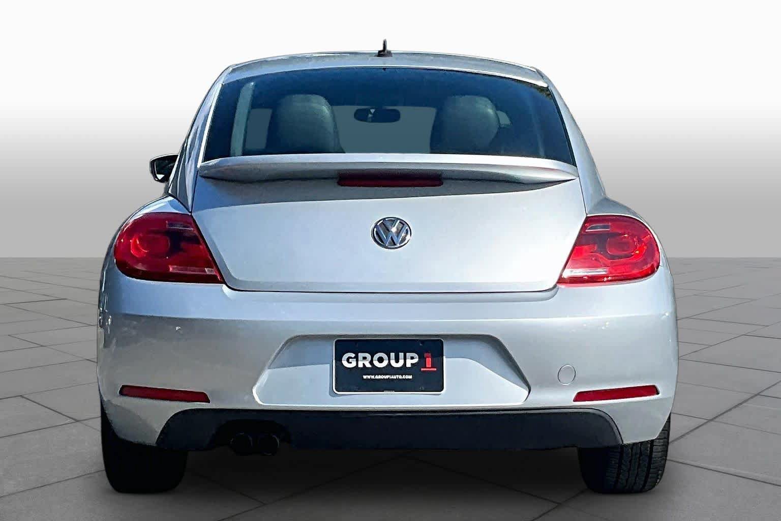 Used 2012 Volkswagen Beetle 2.5 FWD image 4