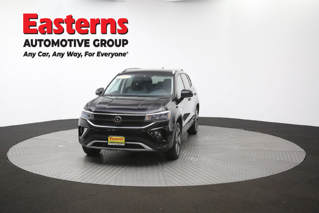 Used 2024 Volkswagen Taos SE AWD/4WD image 52