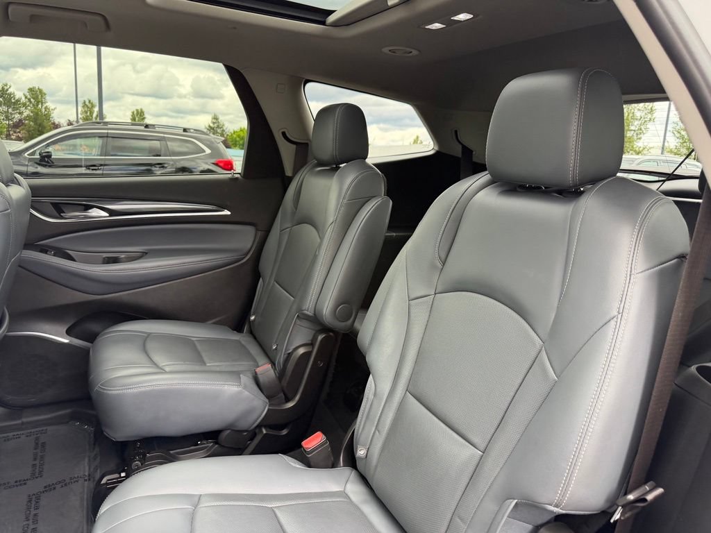 Used 2021 Buick Enclave Premium w/ Sun and Sites Package AWD/4WD image 31
