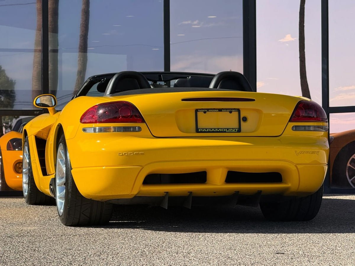 Used 2005 Dodge Viper SRT-10 RWD image 16