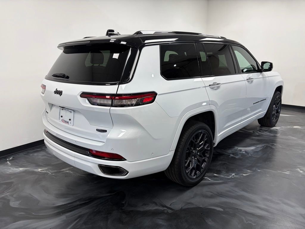 Used 2024 Jeep Grand Cherokee L Summit AWD/4WD image 22