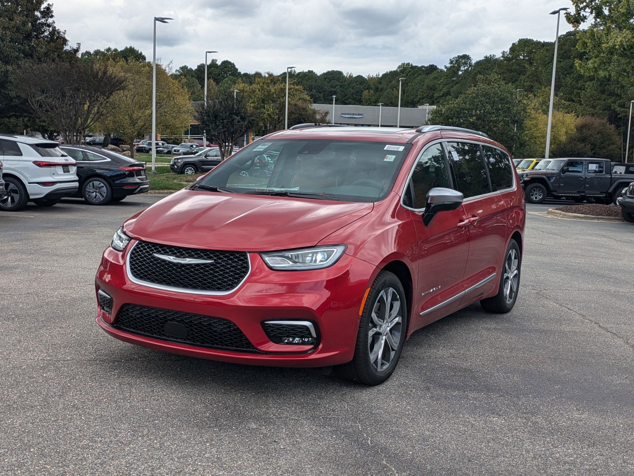 New 2026 Chrysler Pacifica Pinnacle image 1