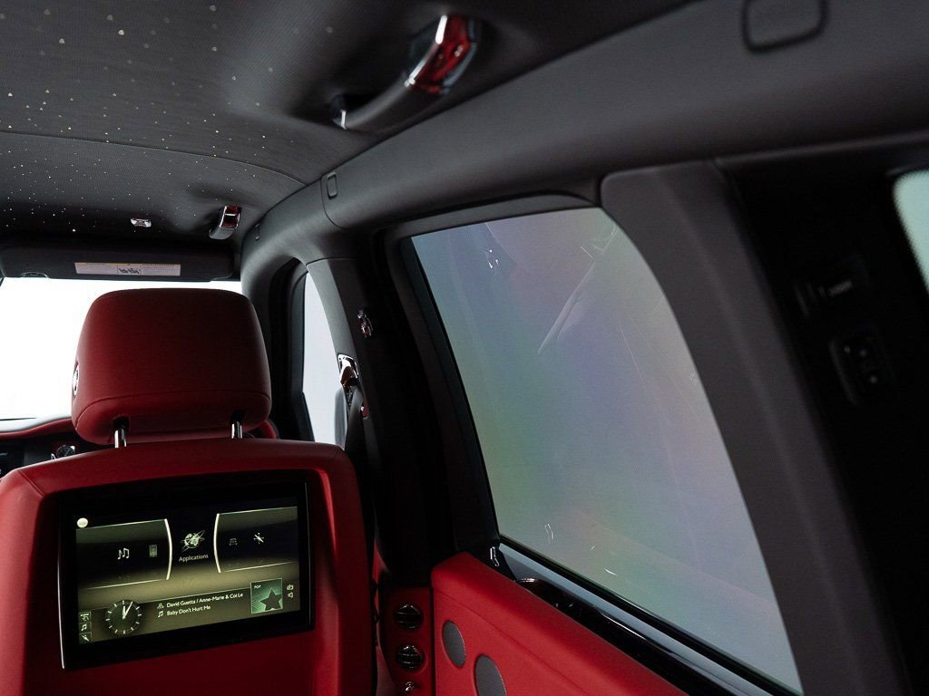 Certified 2024 Rolls-Royce Cullinan image 31