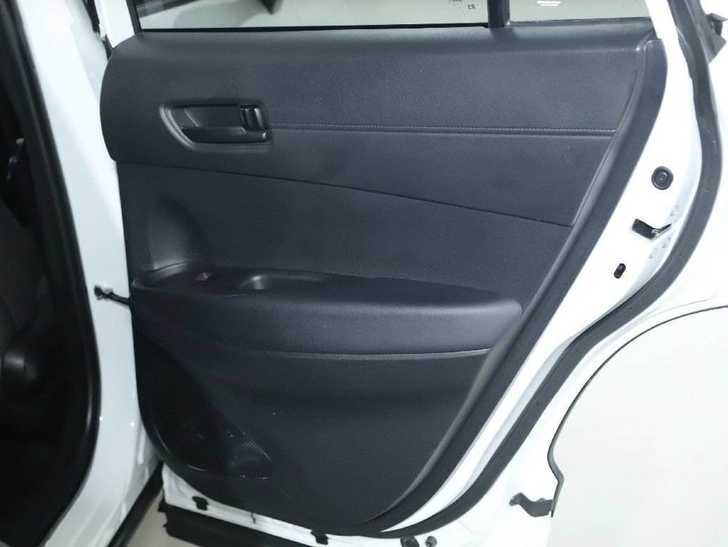 Used 2024 Toyota Corolla Cross LE FWD image 29