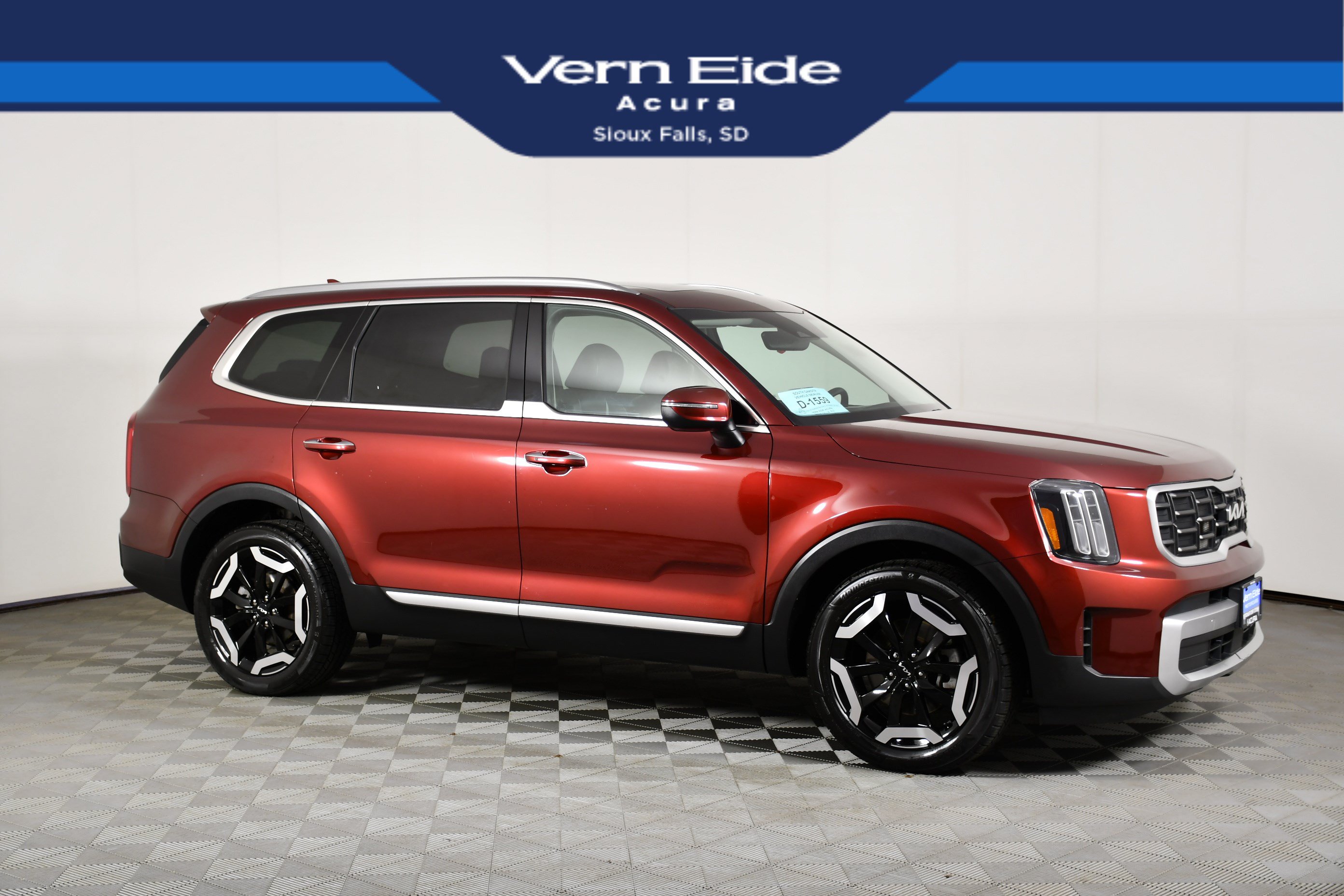 Used 2023 Kia Telluride S w/ S Sunroof Package