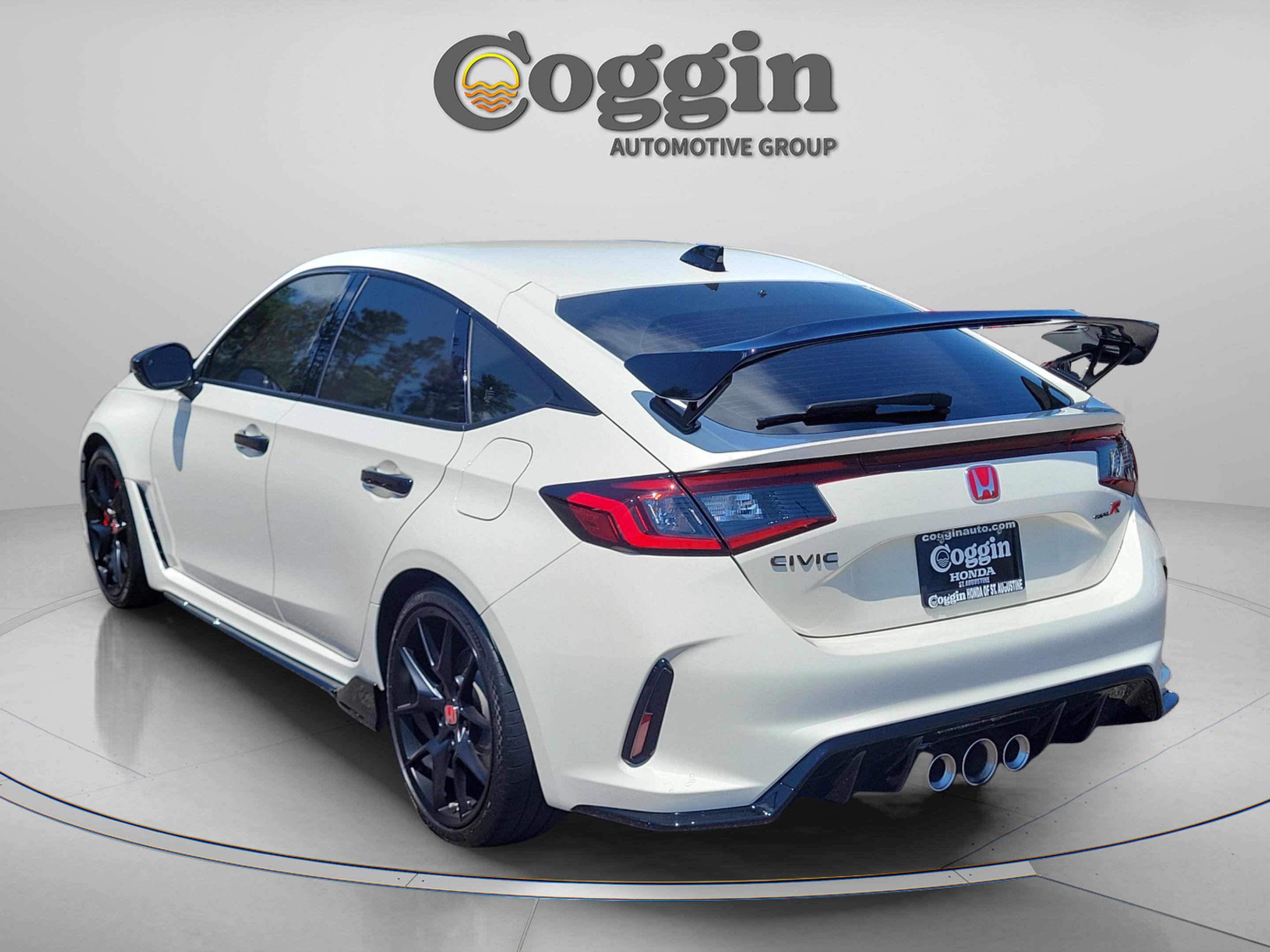 Used 2023 Honda Civic Type R image 3
