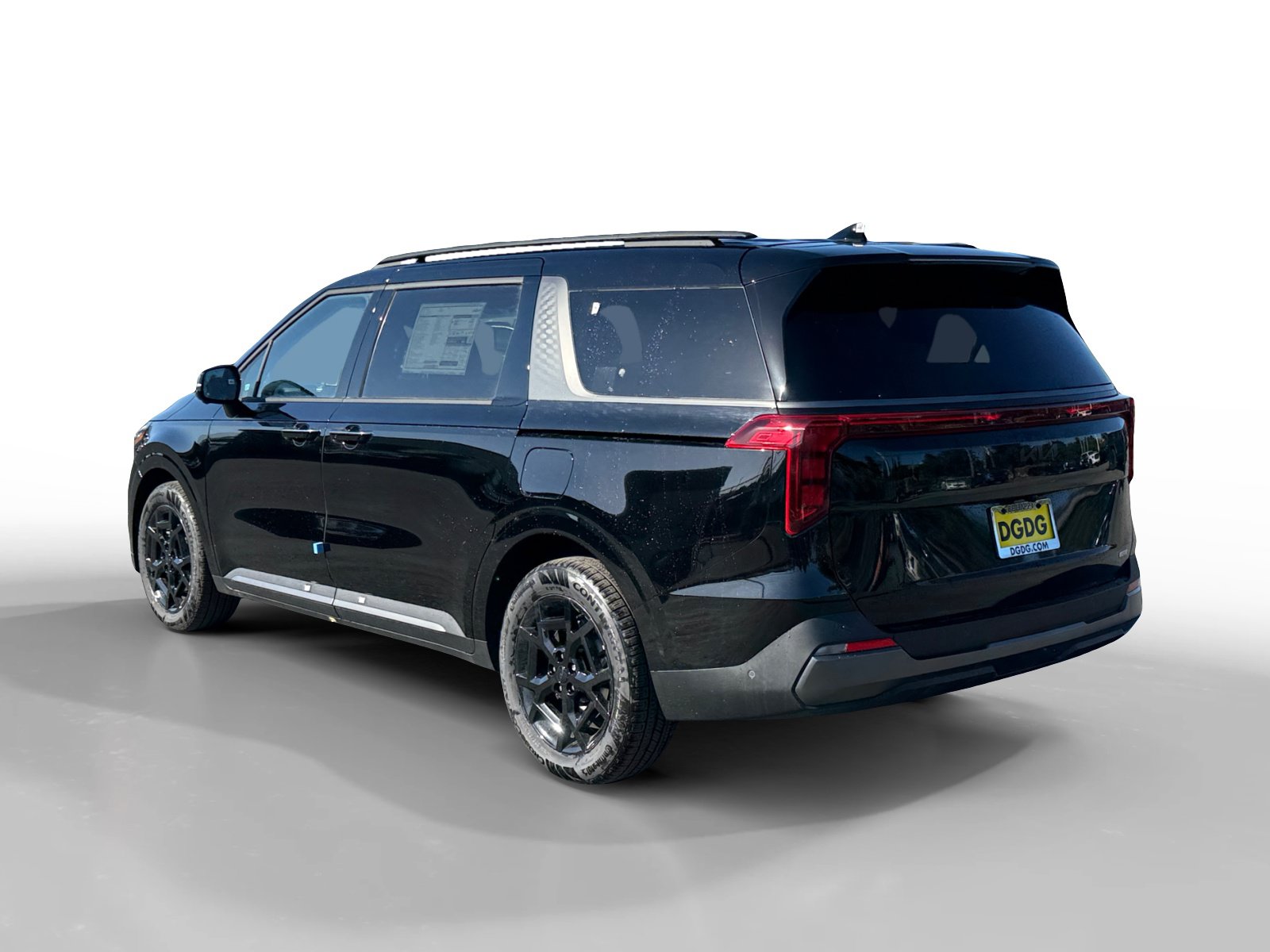 New 2027 Kia Carnival SX FWD image 3