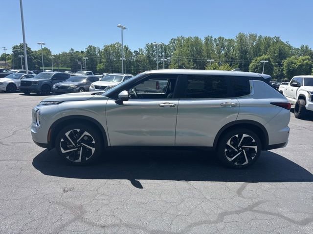 Used 2024 Mitsubishi Outlander SE AWD/4WD image 8