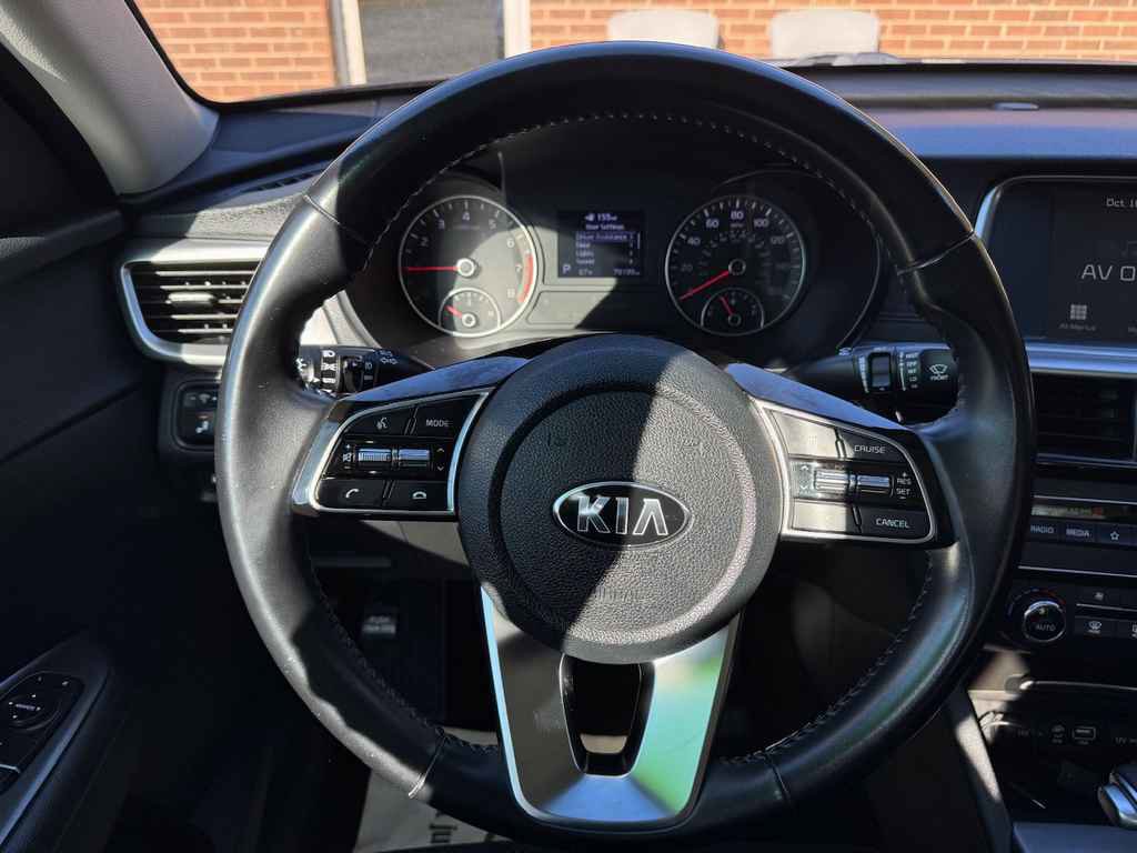 Used 2019 Kia Optima S image 14