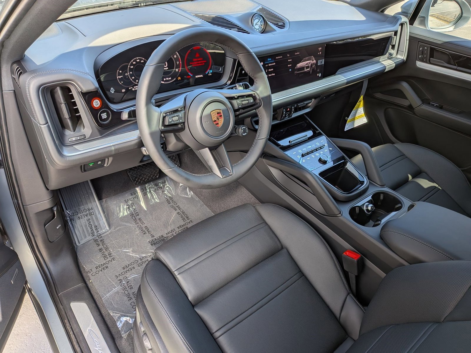 New 2026 Porsche Cayenne Coupe image 4