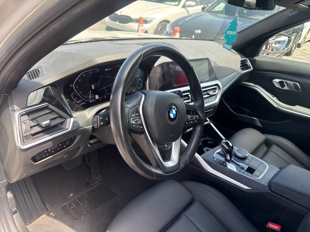 Used 2021 BMW 330e xDrive w/ Driving Assistance Package AWD/4WD image 33