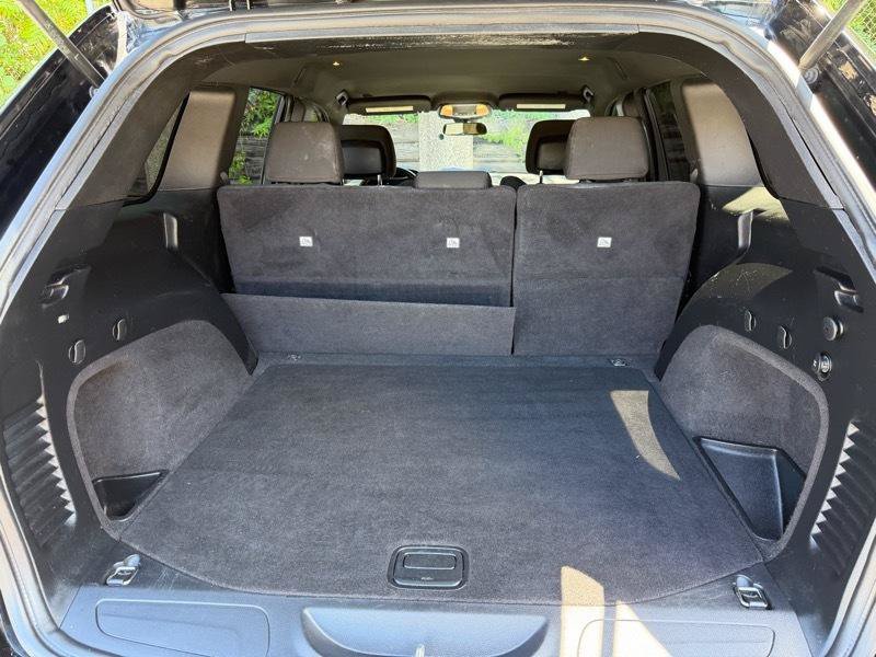 Used 2019 Jeep Grand Cherokee Laredo RWD image 23
