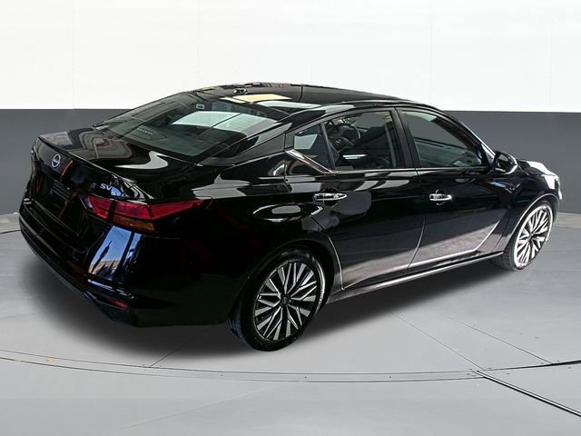 Used 2024 Nissan Altima 2.5 SV image 8