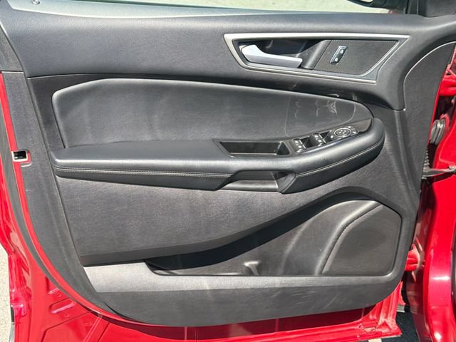 Used 2020 Ford Edge SEL w/ Convenience Package AWD/4WD image 16