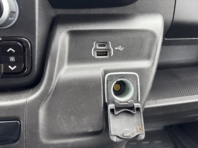 Used 2023 RAM ProMaster 2500 FWD image 26