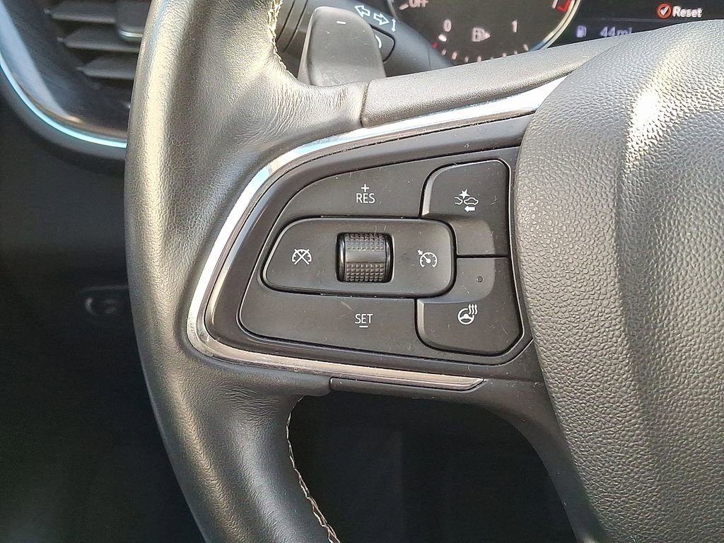 Used 2023 Buick Envision Essence AWD/4WD image 20