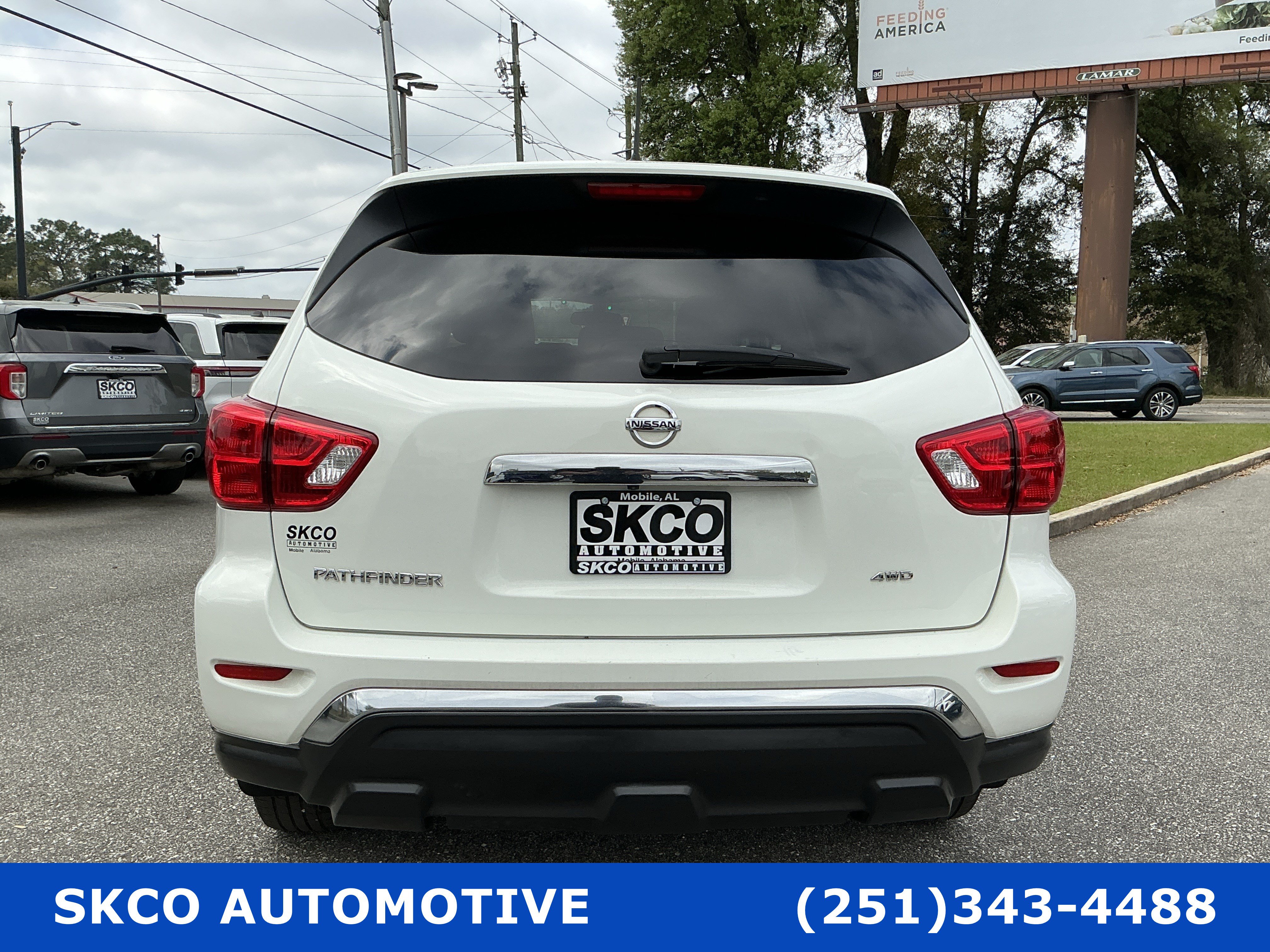 Used 2018 Nissan Pathfinder S image 4