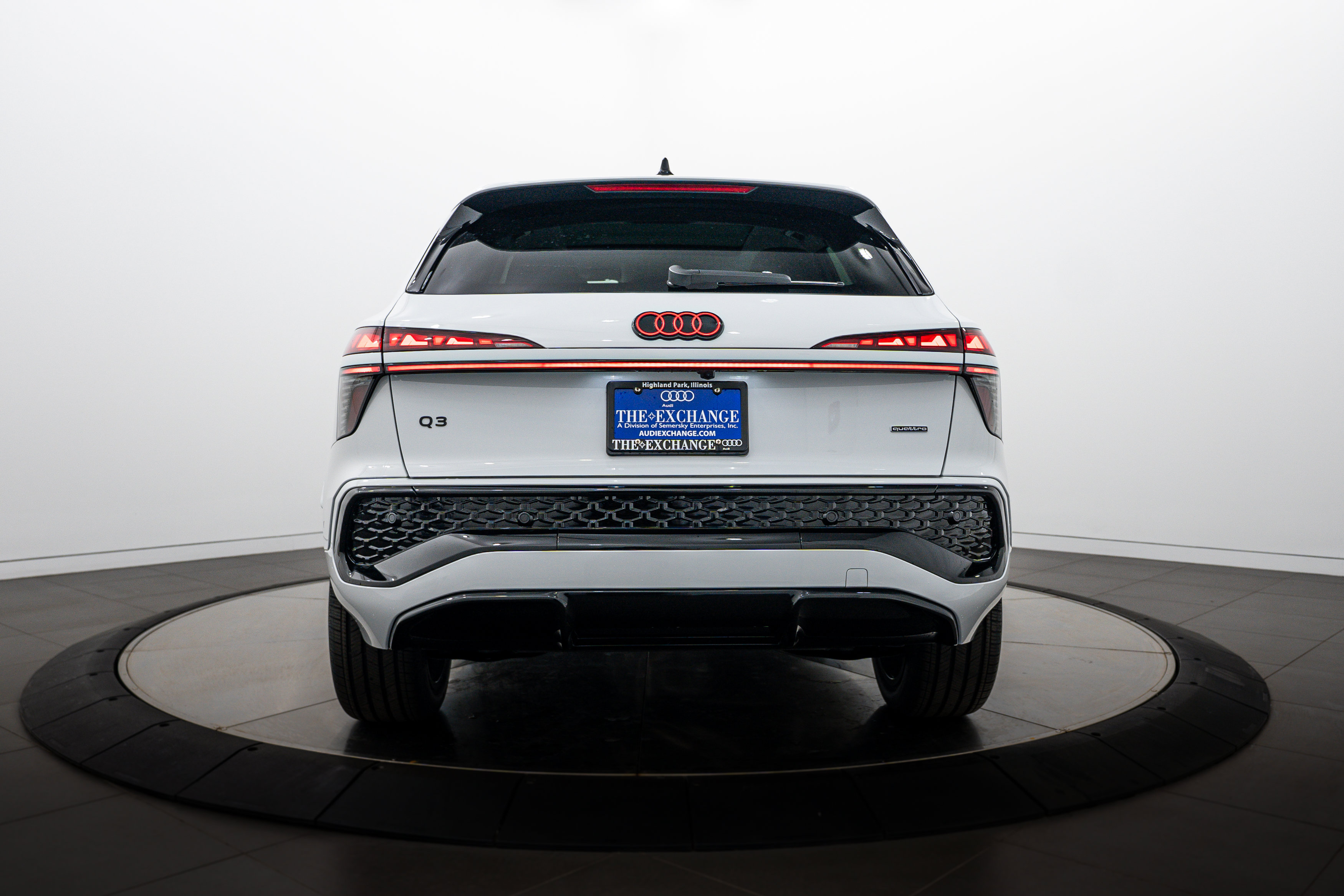 New 2026 Audi Q3 quattro 2.0T AWD/4WD image 20
