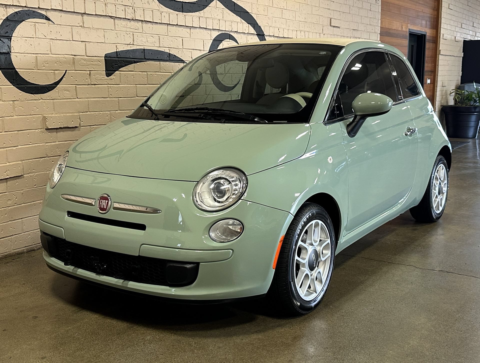 Used 2015 FIAT 500 Pop FWD image 18