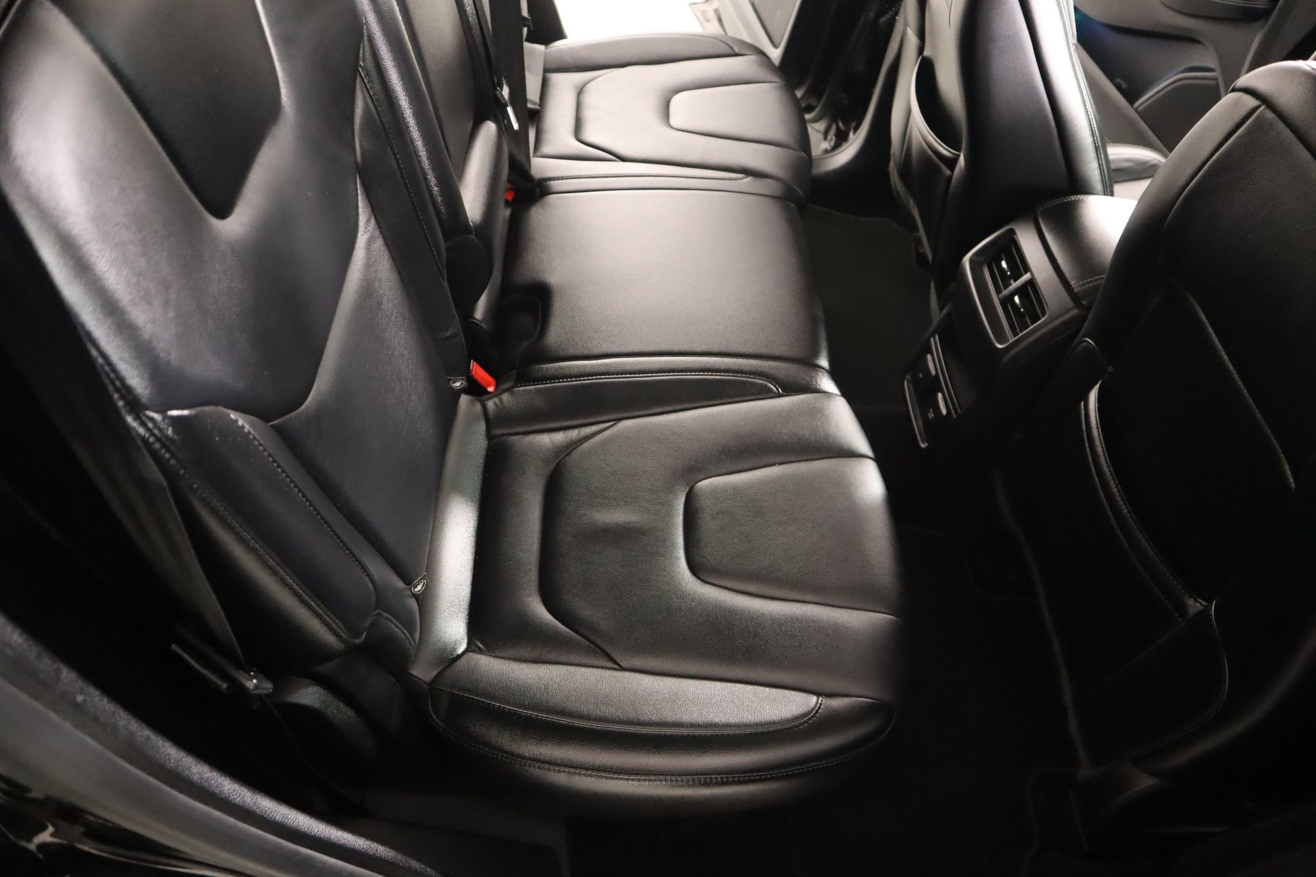 Used 2015 Ford Edge Titanium w/ Technology Package image 15