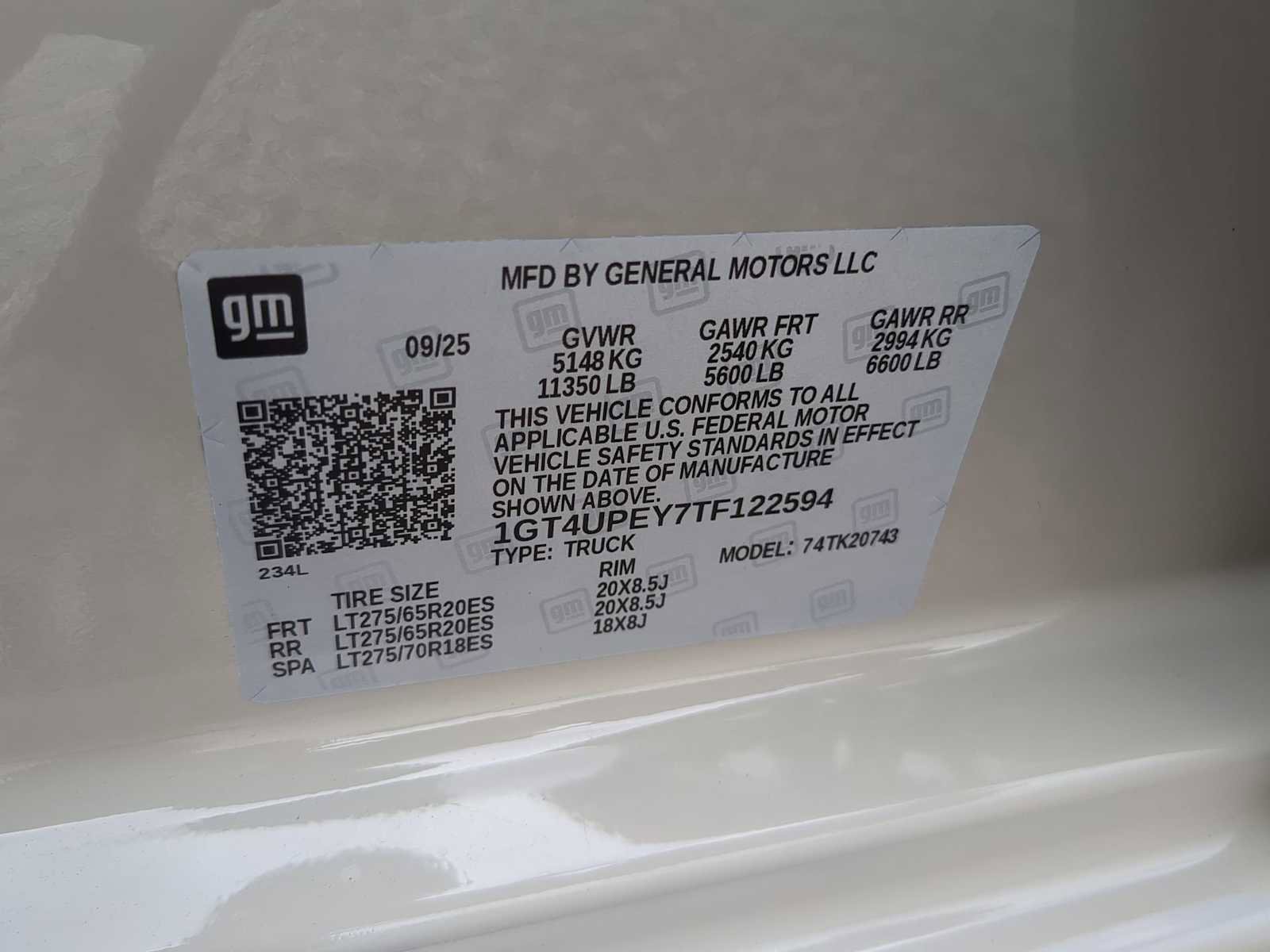 New 2026 GMC Sierra 2500 AT4 w/ AT4 Premium Plus Package image 32