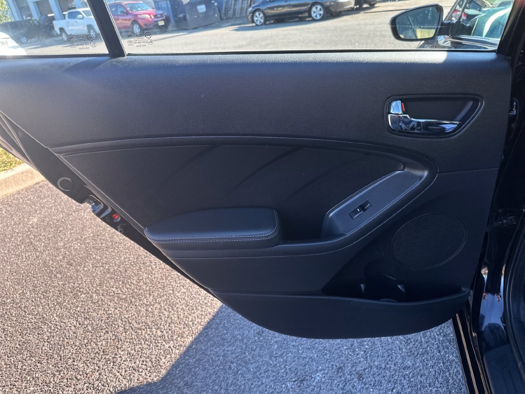 Used 2017 Kia Forte EX FWD image 17