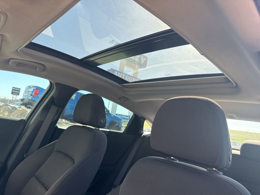 Used 2024 Chevrolet Malibu LT image 13