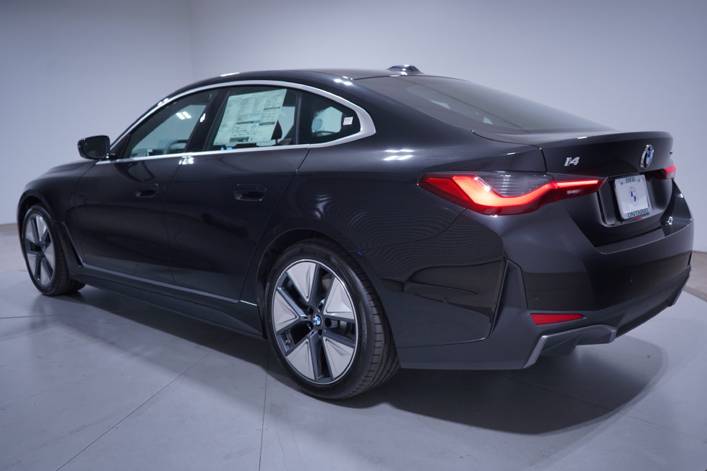 New 2026 BMW i4 eDrive40 w/ Premium Package RWD image 3