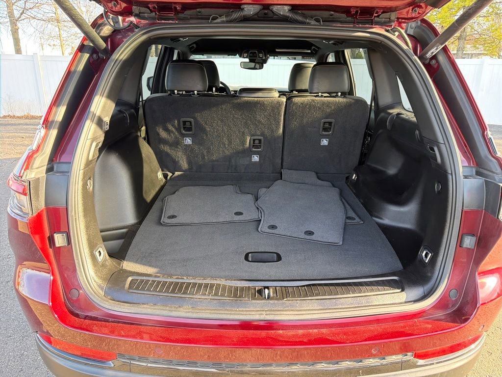 Used 2023 Jeep Grand Cherokee Altitude image 16