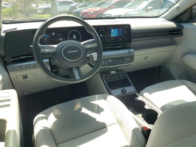 Used 2025 Hyundai Kona Limited image 11