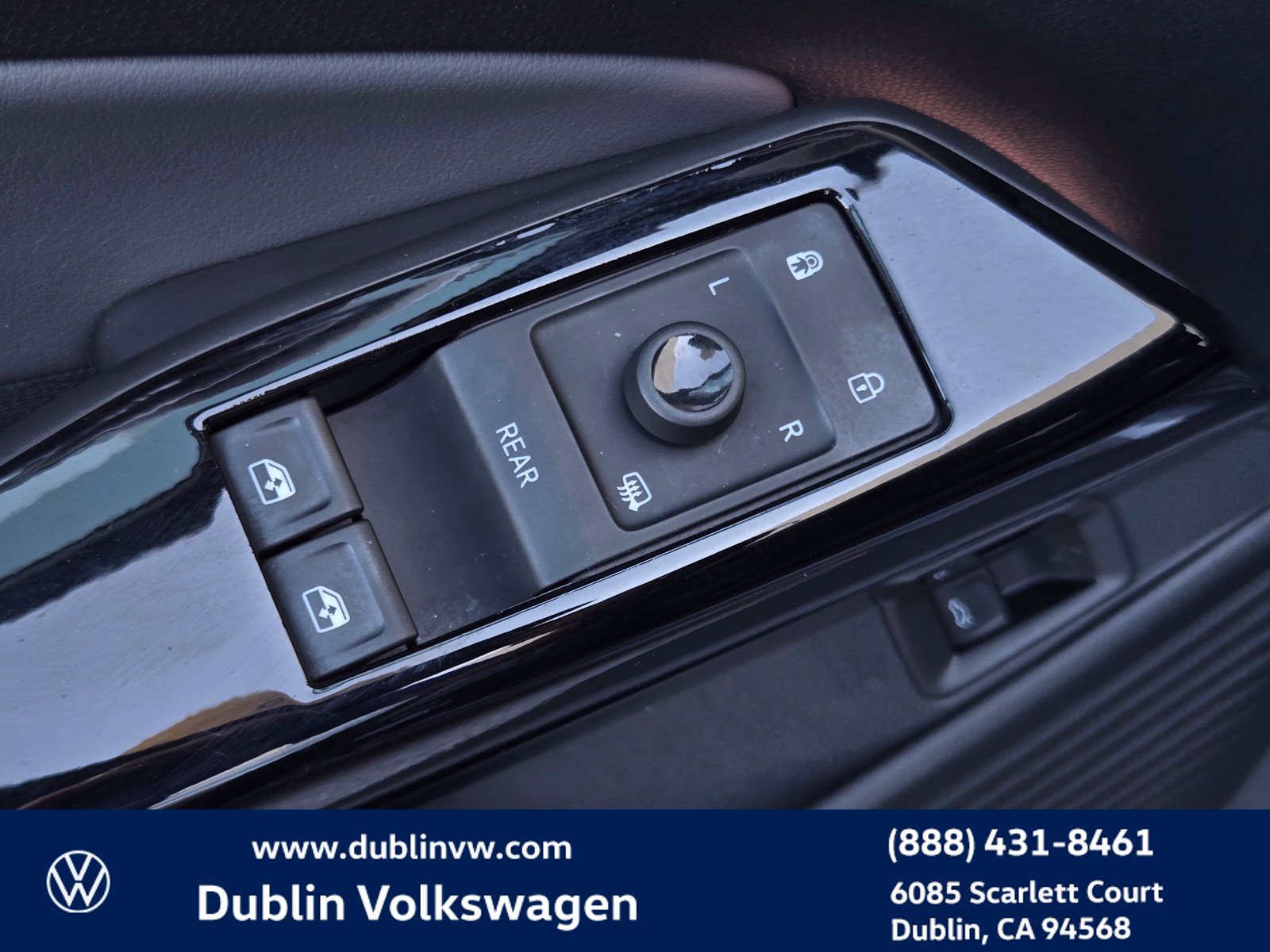 Certified 2023 Volkswagen ID.4 Pro S RWD image 11