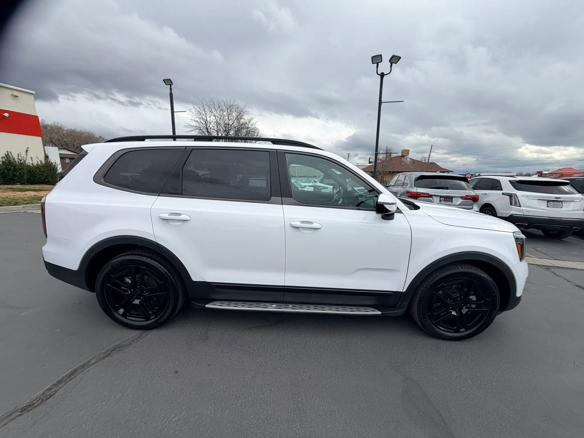 Used 2025 Kia Telluride SX Prestige X-Line image 3