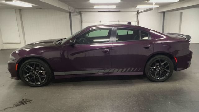 Used 2022 Dodge Charger R/T w/ Plus Group RWD image 5
