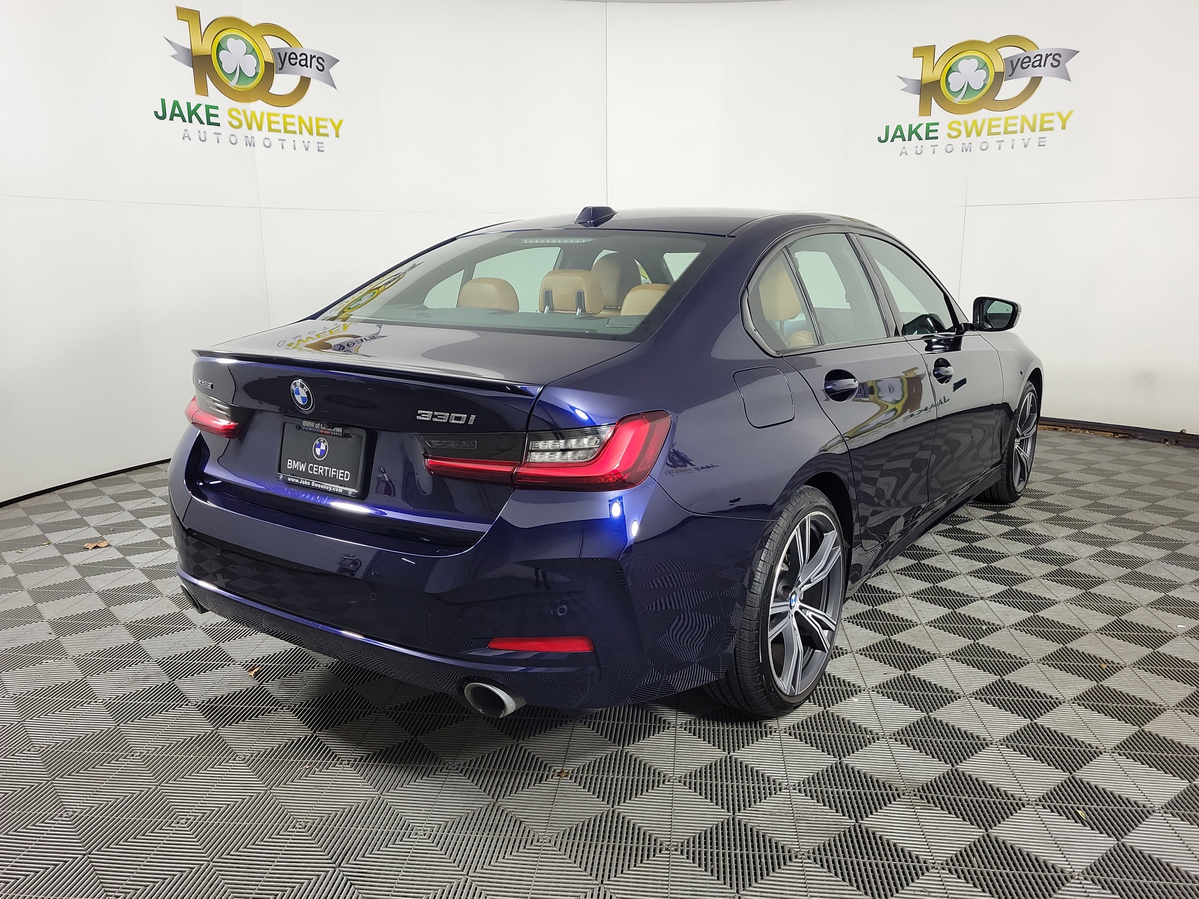 Certified 2023 BMW 330i xDrive Sedan w/ Premium Package image 7