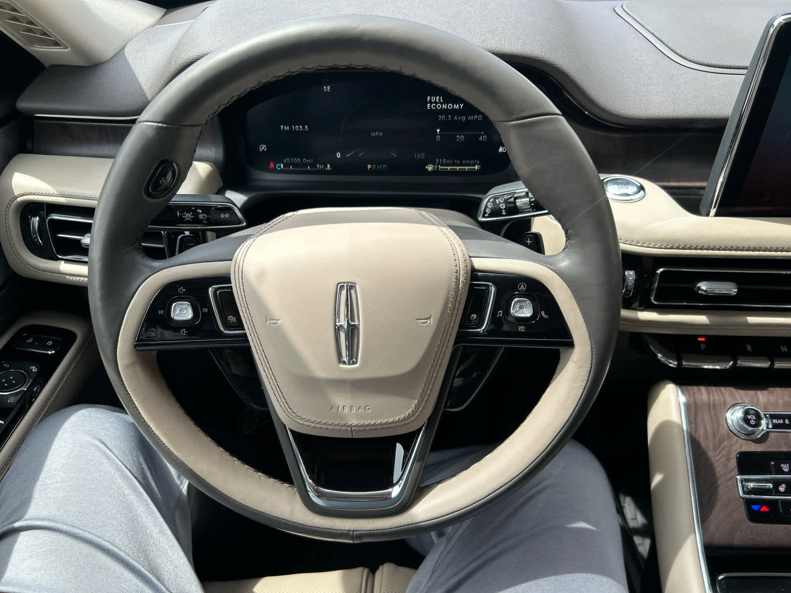 Used 2022 Lincoln Aviator Reserve w/ Equipment Group 201A AWD/4WD image 15