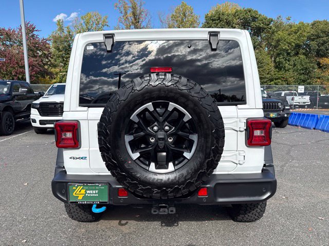 Used 2024 Jeep Wrangler Unlimited Rubicon 4xe w/ Technology Group AWD/4WD image 21