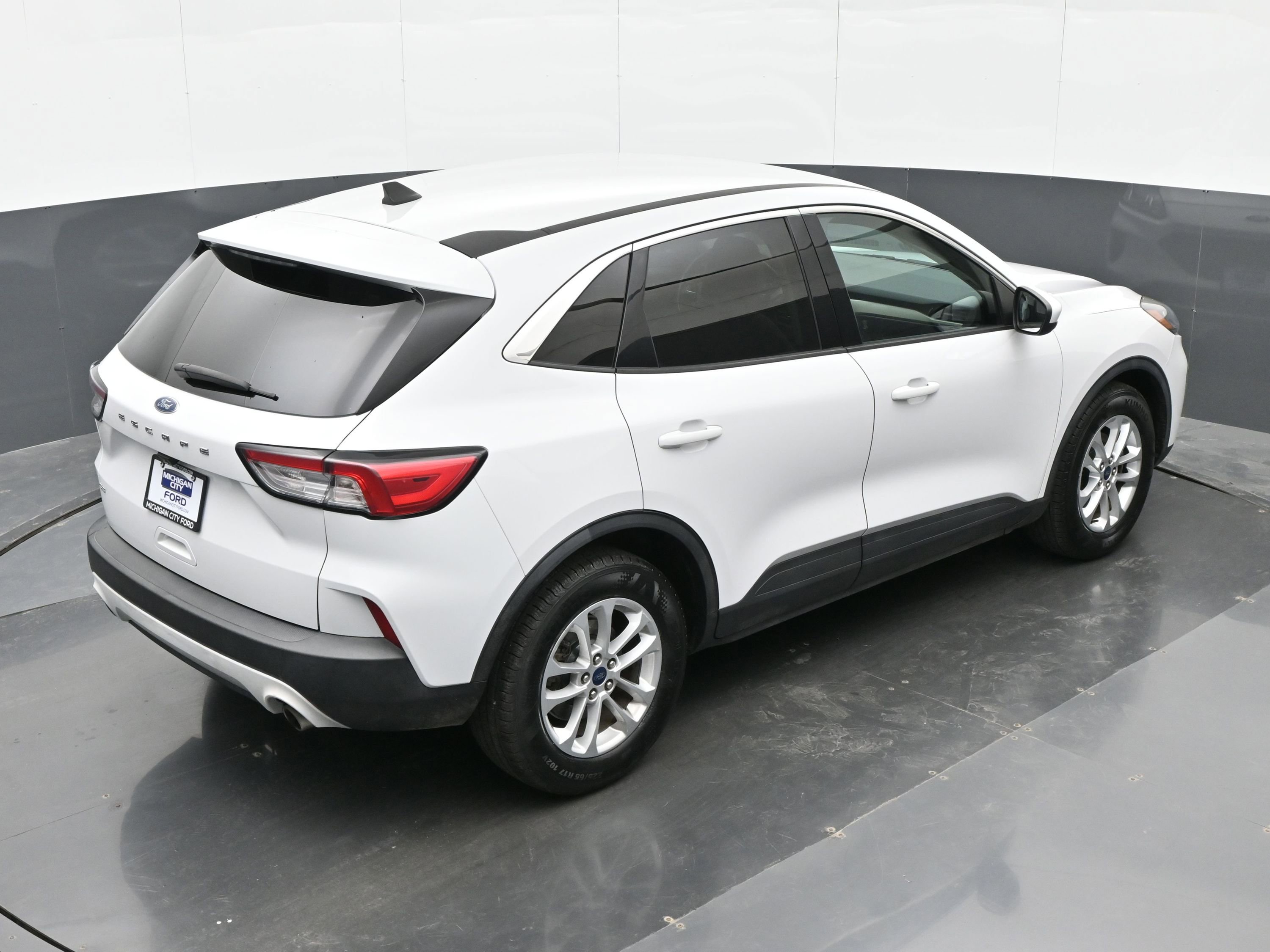 Used 2021 Ford Escape SE w/ Convenience Package image 36