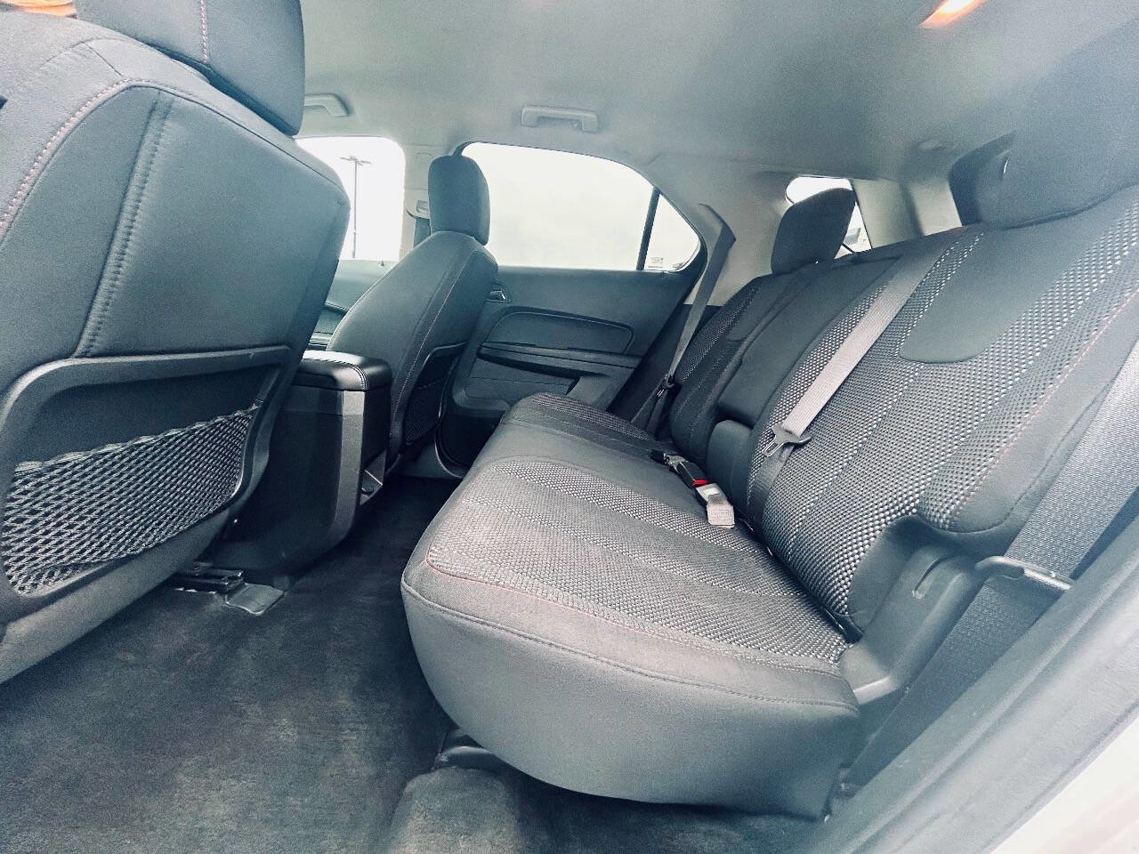 Used 2017 Chevrolet Equinox LT w/ Convenience Package image 20