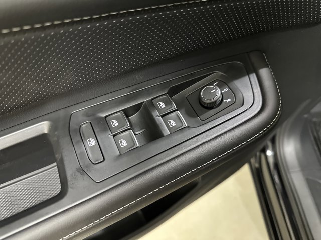 New 2026 Volkswagen Atlas SE image 18