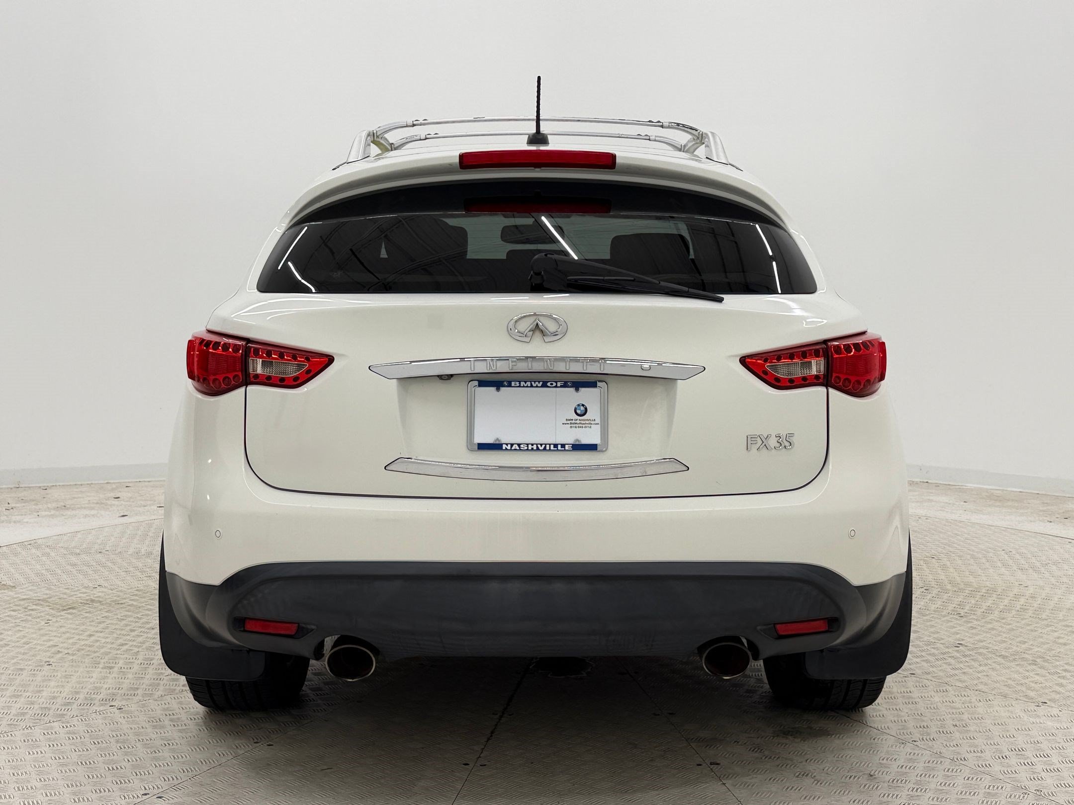 Used 2011 INFINITI FX35 AWD w/ Premium Pkg image 10