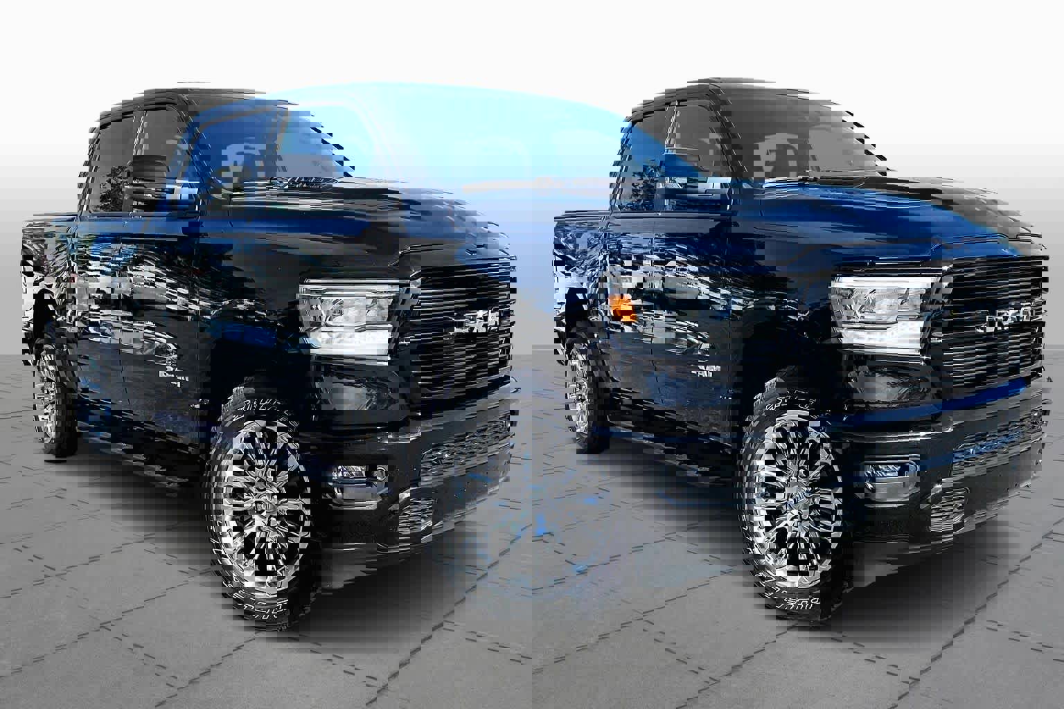 Used 2024 RAM 1500 Laramie image 3