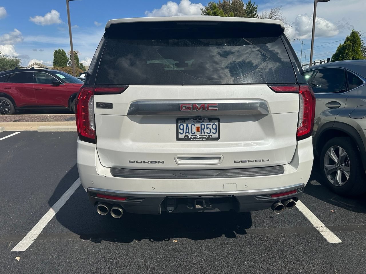 Used 2022 GMC Yukon Denali AWD/4WD image 5