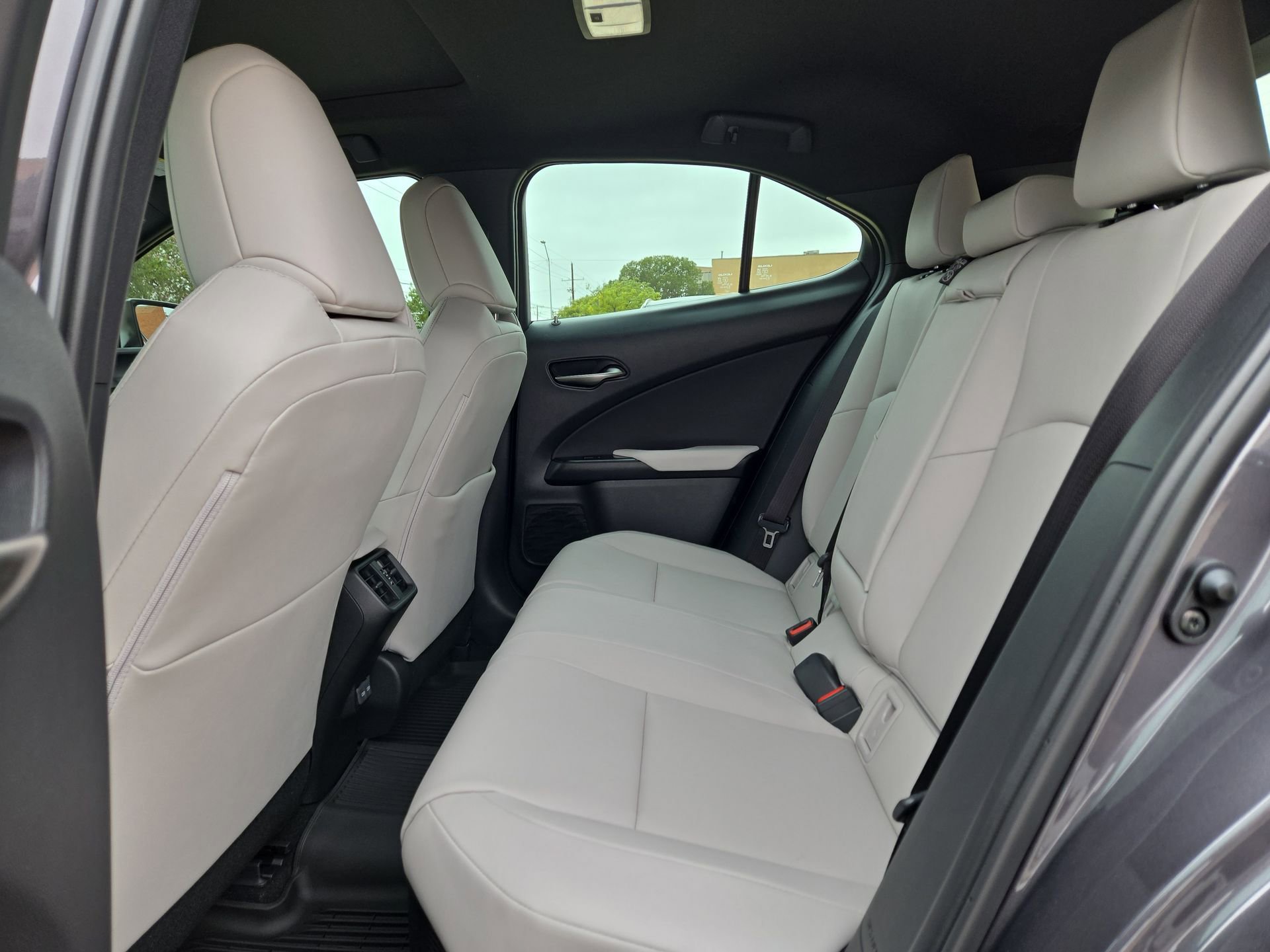 New 2026 Lexus UX 300h FWD image 13
