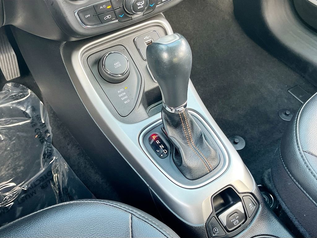 Certified 2020 Jeep Compass Latitude image 15