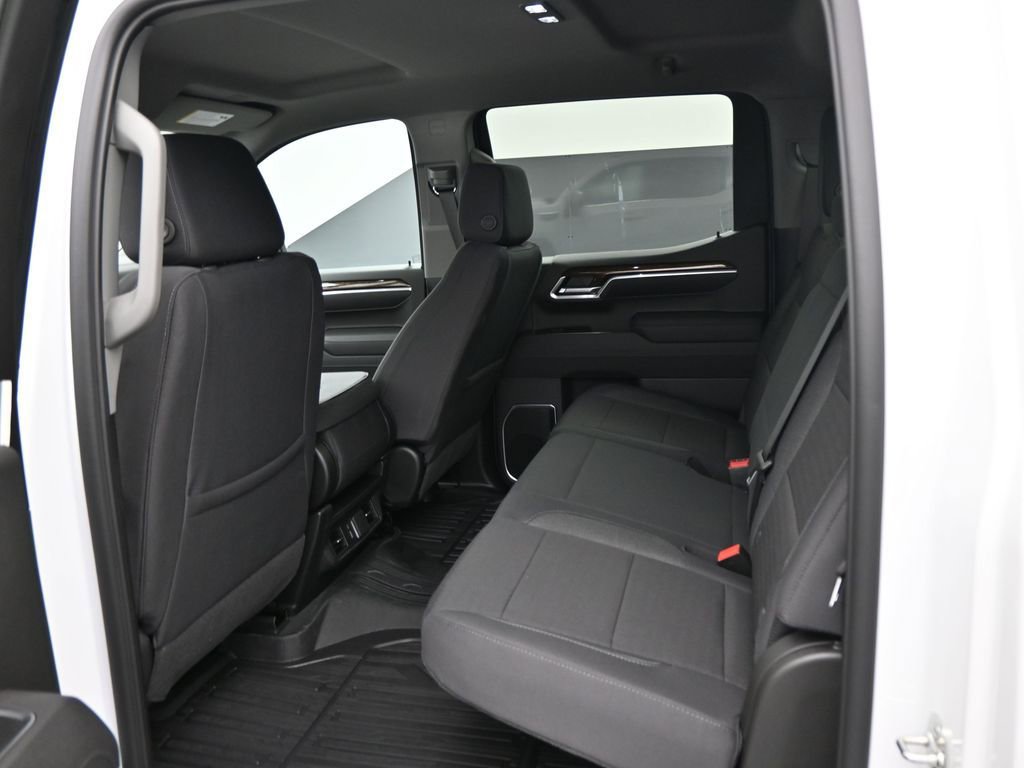 New 2026 GMC Sierra 1500 SLE image 18