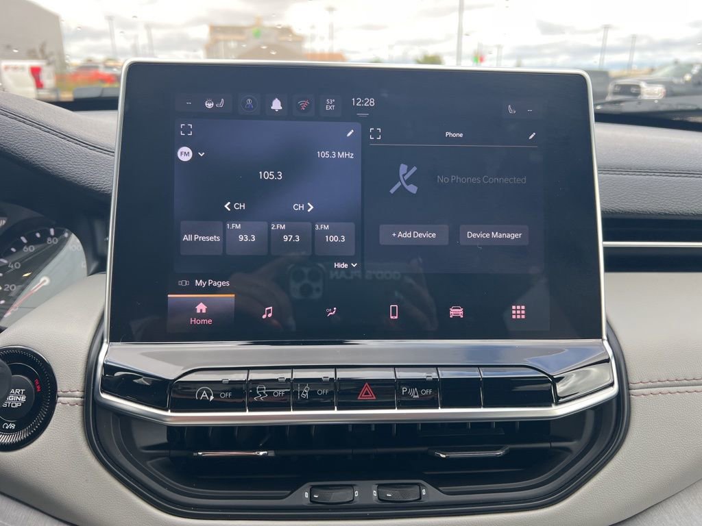 Used 2025 Jeep Compass Limited image 25